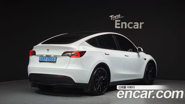 Tesla модель Y, 2023 2