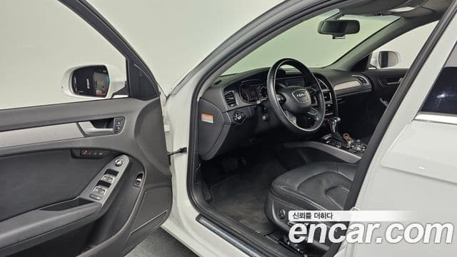 Audi New A4 B8, 2014 10