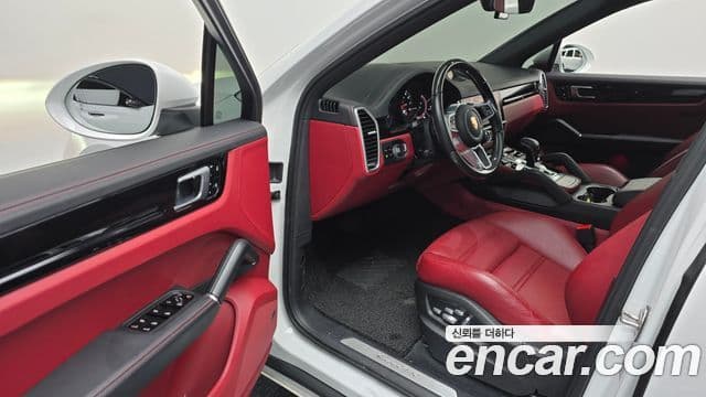 Porsche Cayenne (PO536) 3.0 купе, 2021 11