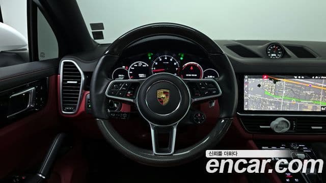 Porsche Cayenne (PO536) 3.0 купе, 2021 13