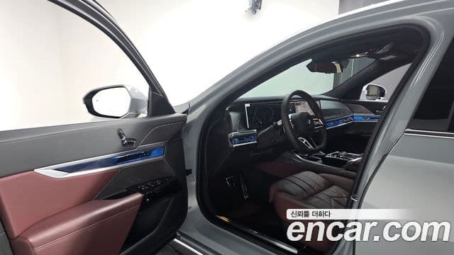 BMW 7시리즈 (G70) 740i sDrive M Sport, 2023 12