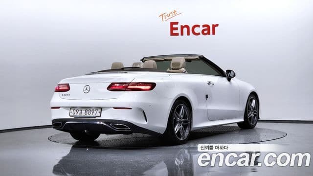 Mercedes-Benz E-класс W213 E220d кабриолет, 2018 2