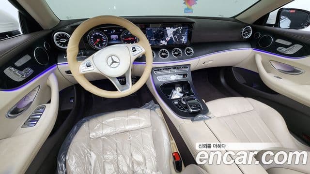 Mercedes-Benz E-класс W213 E220d кабриолет, 2018 7