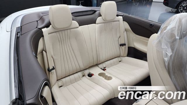 Mercedes-Benz E-класс W213 E220d кабриолет, 2018 12