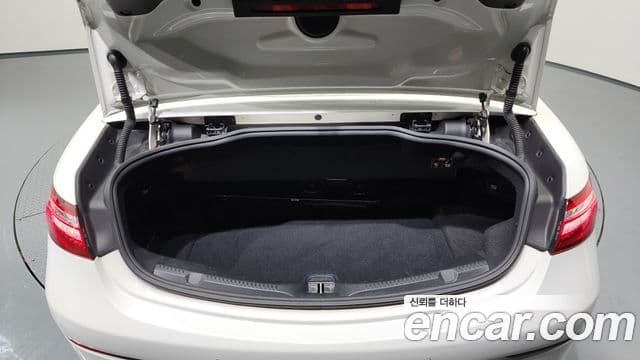 Mercedes-Benz E-класс W213 E220d кабриолет, 2018 20