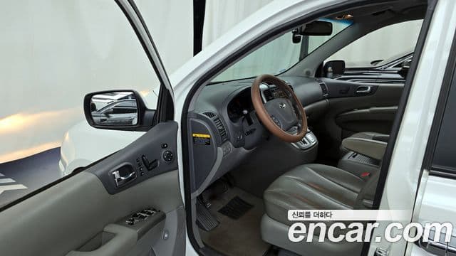 Kia Carnival R President, 2013 10