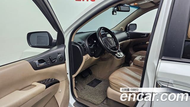 Kia Carnival R President, 2012 10