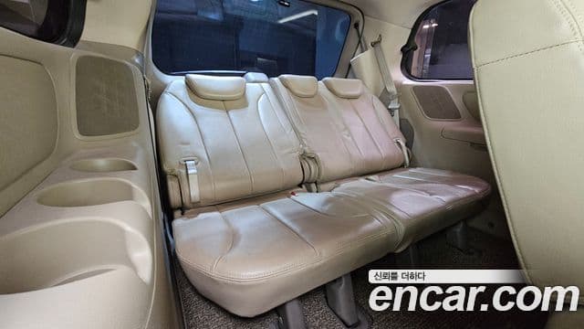 Kia Carnival R President, 2012 13