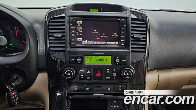 Kia Carnival R President, 2012 16