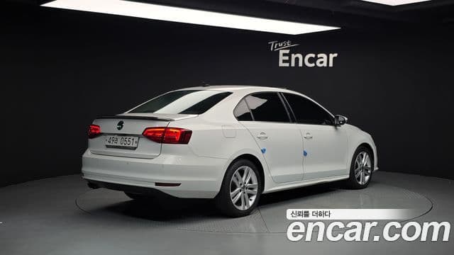 Volkswagen New Jetta 6세대, 2015 2