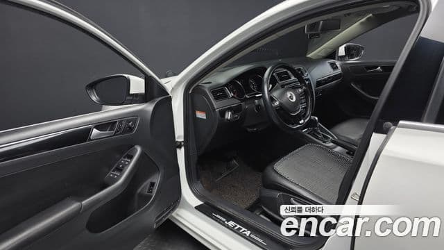 Volkswagen New Jetta 6세대, 2015 10
