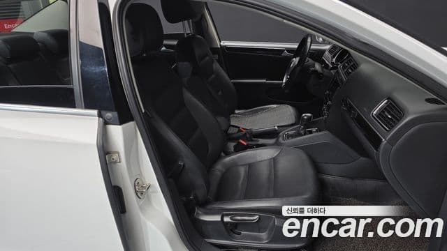 Volkswagen New Jetta 6세대, 2015 11