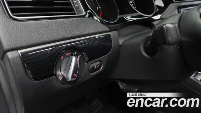 Volkswagen New Jetta 6세대, 2015 18