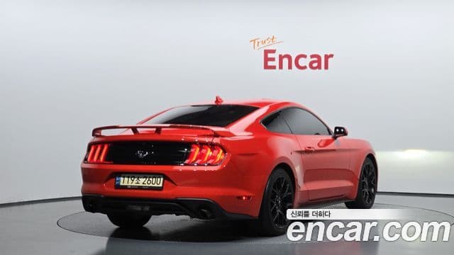 Ford Mustang купе, 2021 2