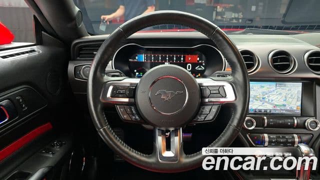 Ford Mustang купе, 2021 13