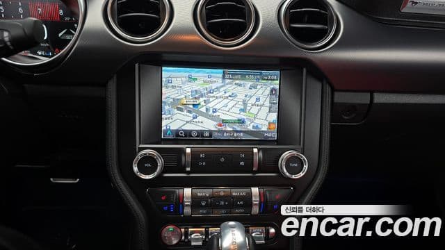 Ford Mustang купе, 2021 15