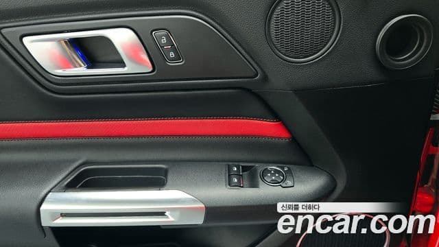 Ford Mustang купе, 2021 18