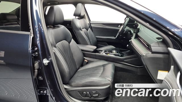 Kia The / новый New K5 гибрид 3세대 Signature, 2024 11