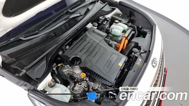 Kia Niro Prestige, 2017 6