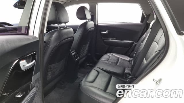 Kia Niro Prestige, 2017 12