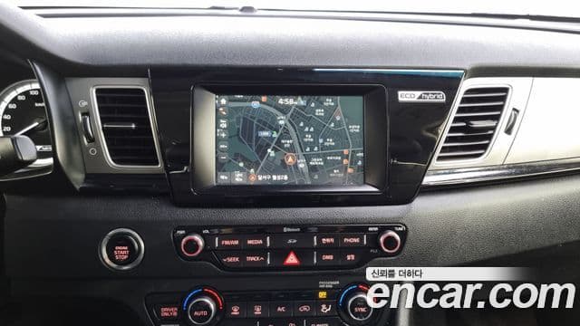 Kia Niro Prestige, 2017 15