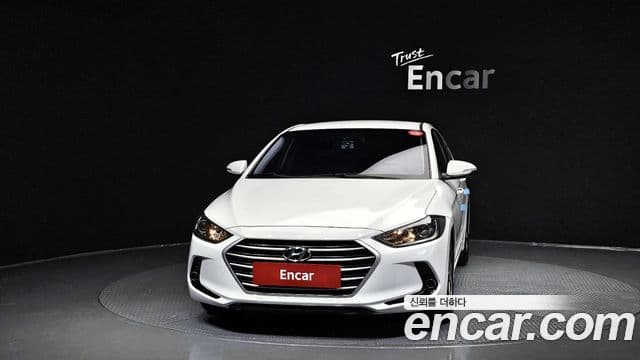 Hyundai Avante AD 1.6 e-VGT Smart, 2016 3