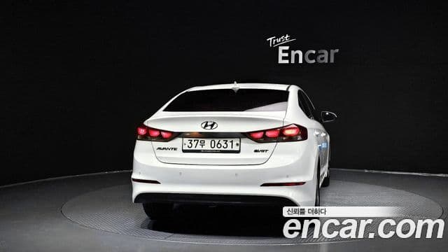 Hyundai Avante AD 1.6 e-VGT Smart, 2016 4