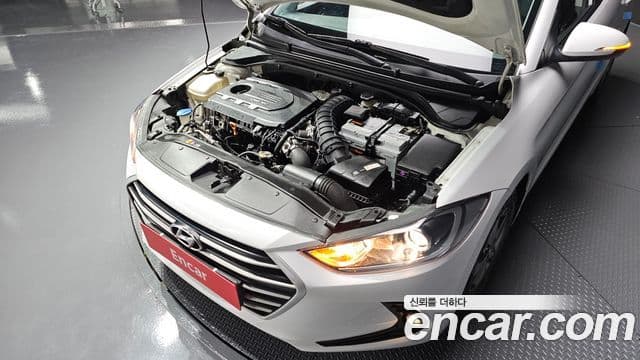 Hyundai Avante AD 1.6 e-VGT Smart, 2016 6