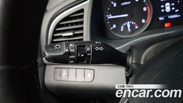 Hyundai Avante AD 1.6 e-VGT Smart, 2016 16