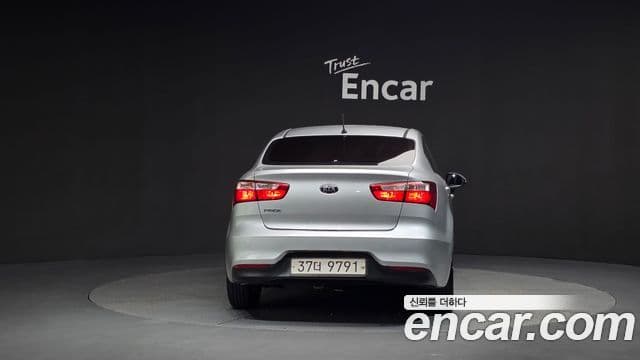 Kia The / новый New Pride Luxury, 2017 4