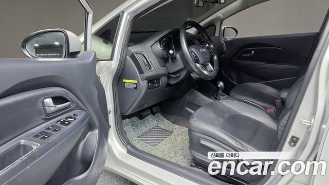 Kia The / новый New Pride Luxury, 2017 11