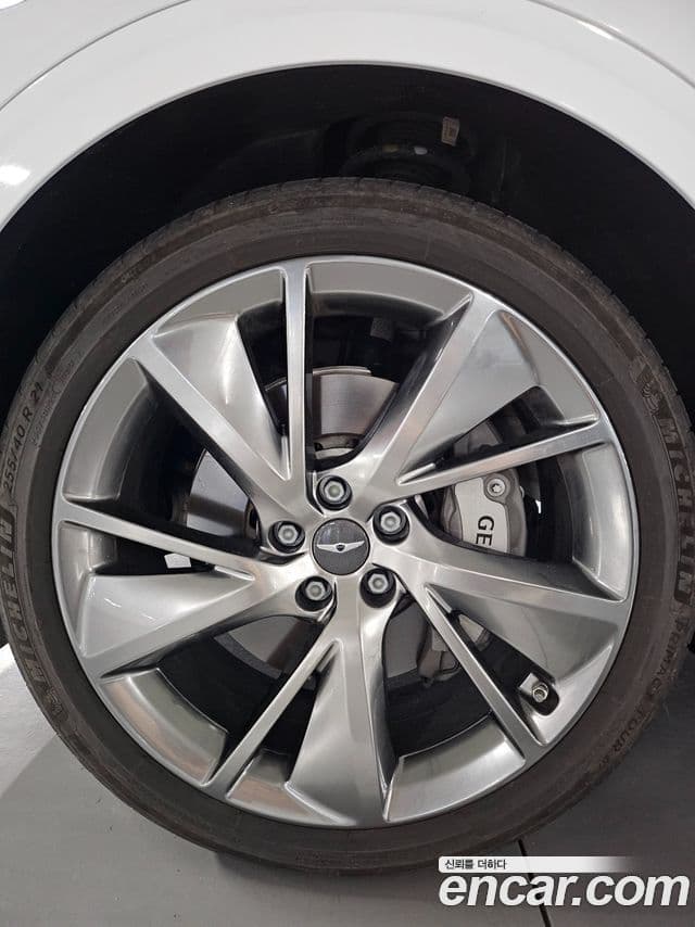 Genesis GV70, 2024 6