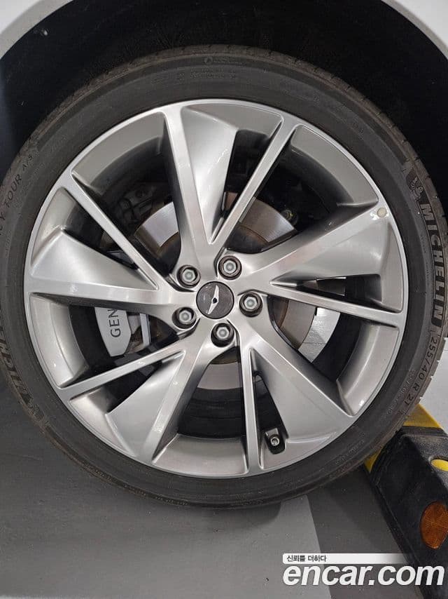 Genesis GV70, 2024 7