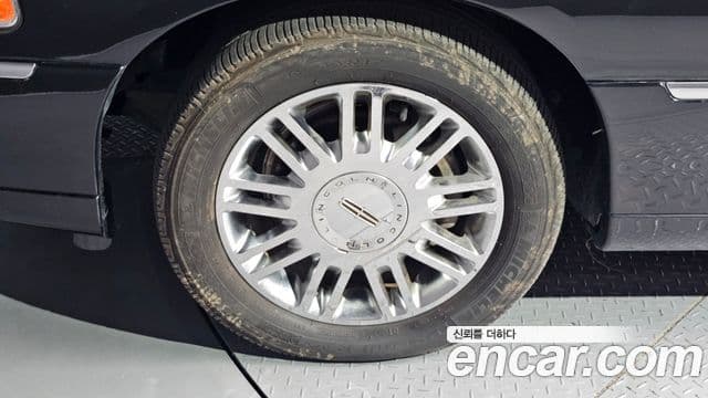 Lincoln 타운카 4.6L V8, 2007 все фото