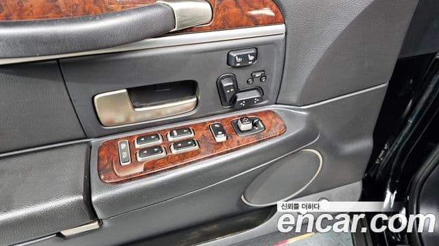 Lincoln 타운카 4.6L V8, 2007 19