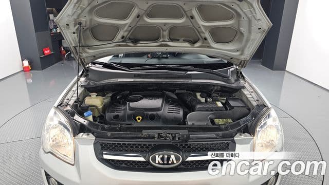 Kia New Sportage топовая версия, 2008 6