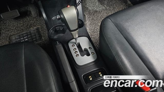 Kia New Sportage топовая версия, 2008 9