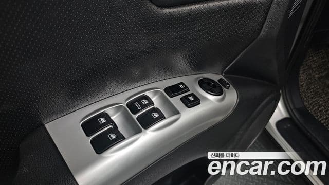 Kia New Sportage топовая версия, 2008 17