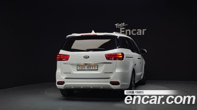 Kia The / новый New Carnival VIP, 2019 4
