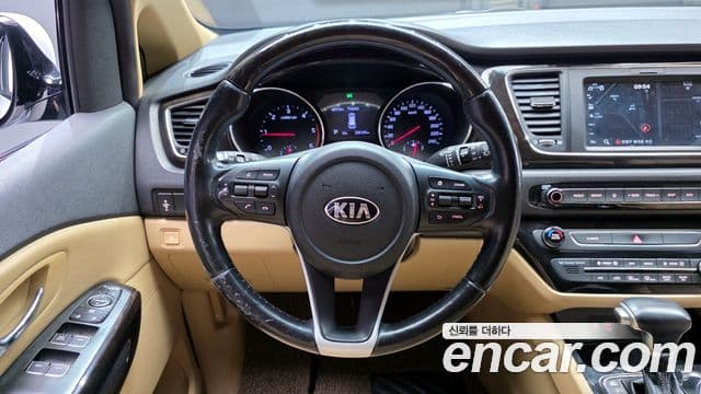 Kia The / новый New Carnival VIP, 2019 13