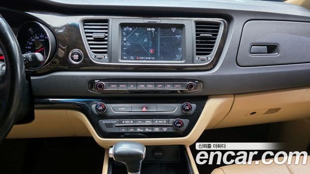 Kia The / новый New Carnival VIP, 2019 20