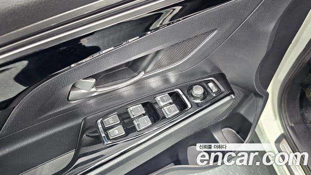 KG모빌리티(SsangYong) Beautiful Korando бензин 1.5 4WD C7, 2023 11