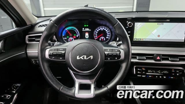 Kia K5 гибрид 3세대 Prestige, 2023 13