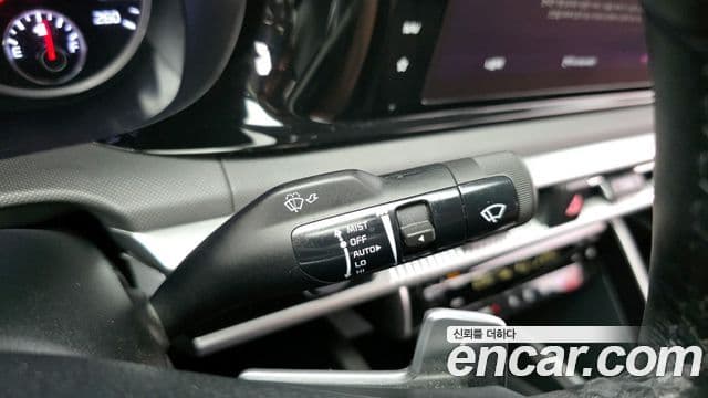 Kia K5 гибрид 3세대 Prestige, 2023 16
