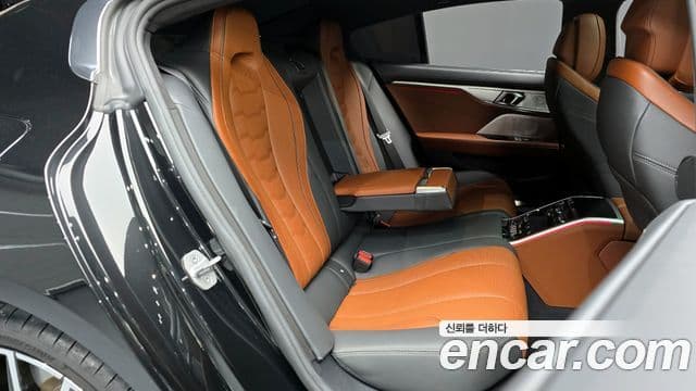 BMW 8시리즈 (G15) M850i xDrive Gran Coupe, 2024 12