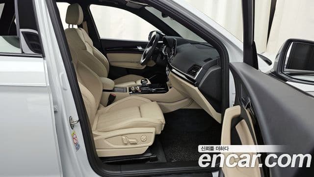 Audi Q5 (FY) Premium, 2024 11