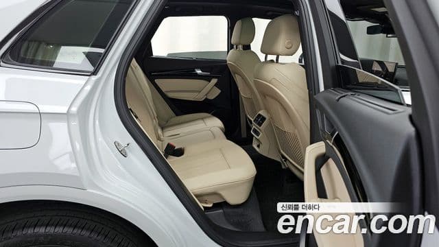 Audi Q5 (FY) Premium, 2024 12