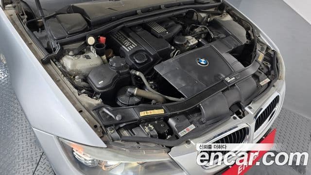BMW 3시리즈 (E90) 320i седан, 2009 6