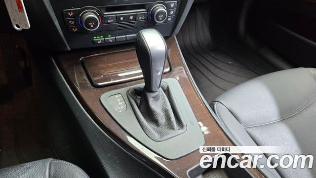 BMW 3시리즈 (E90) 320i седан, 2009 9