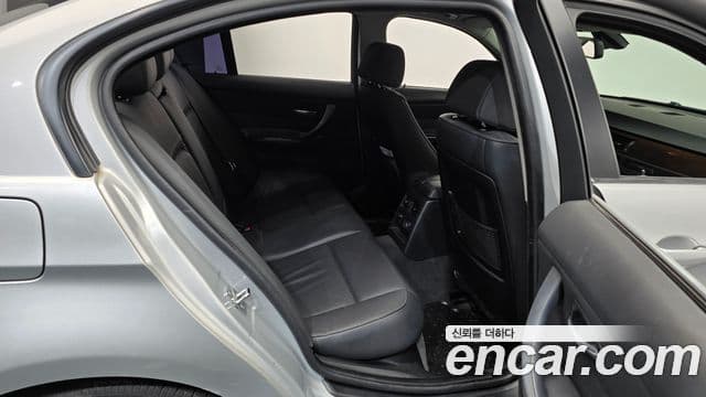 BMW 3시리즈 (E90) 320i седан, 2009 12